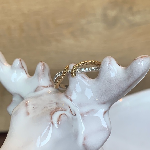 14K Diamond Two-Tone Ring - Picture 7 of 9